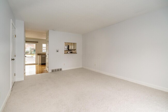 Photo - 1217 Weybridge Rd