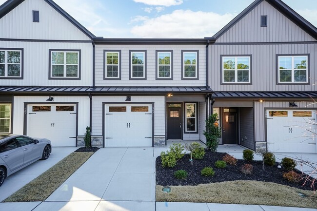 Building Photo - New Construction Modern Home!