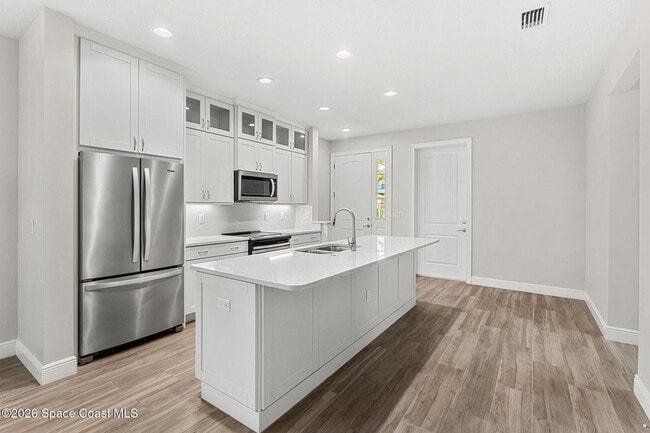 Photo - 1011 Steven Patrick Ave