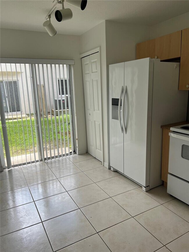 Photo - 2911 SE 13th Ave Unidad 104-49