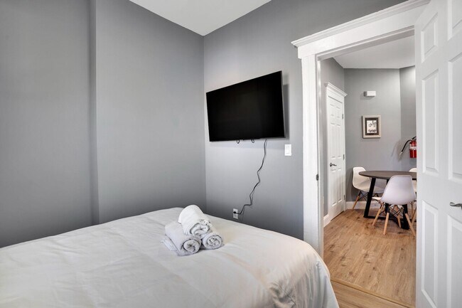 348 Carnegie Place - 348 Carnegie Place Unit 1