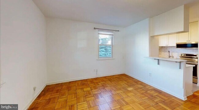 Photo - 4000 Beecher St NW Unidad 101