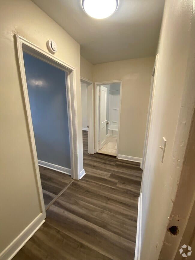 Building Photo - 4950 Brookwood Rd Unit A Rental