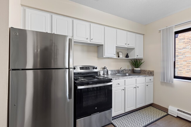 Manor Park Apartments