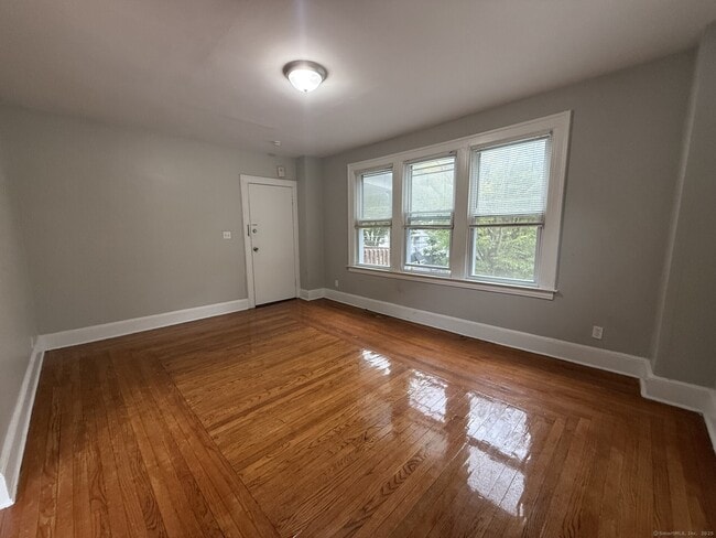 Photo - 80 Shepard St Unidad 2