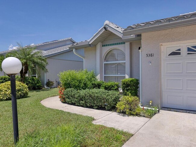 5381 Kelly Dr