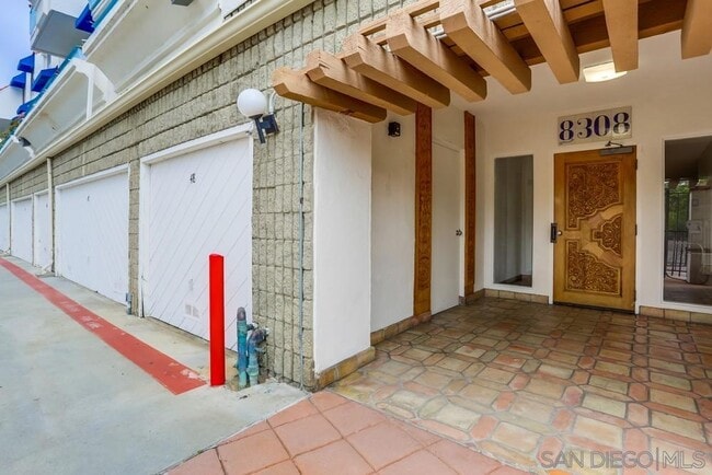 Photo - 8308 Regents Rd Unit 1F