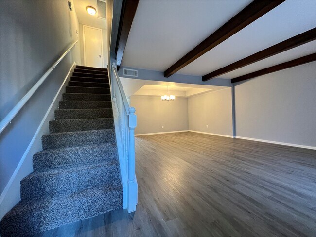 Photo - 3208 Briar Ct