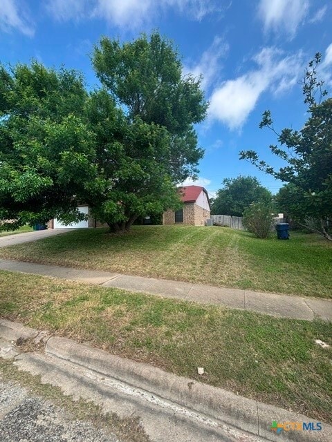 Photo - 403 E Hogan Dr