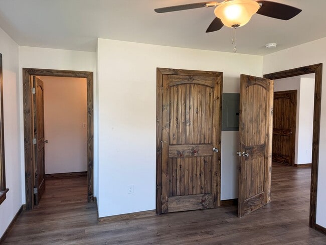 Photo - 745 Cottonwood Ct Unit A