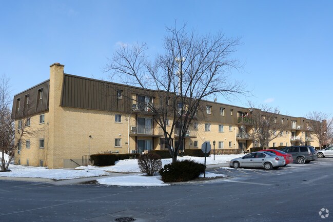 Photo - Fairway Greens Apartments