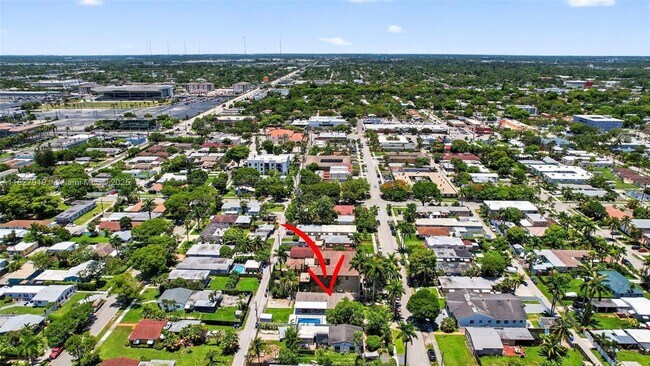 Building Photo - 1622 Mayo St