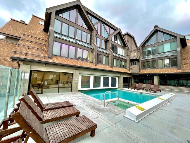 1415 Lowell Ave Unit 153