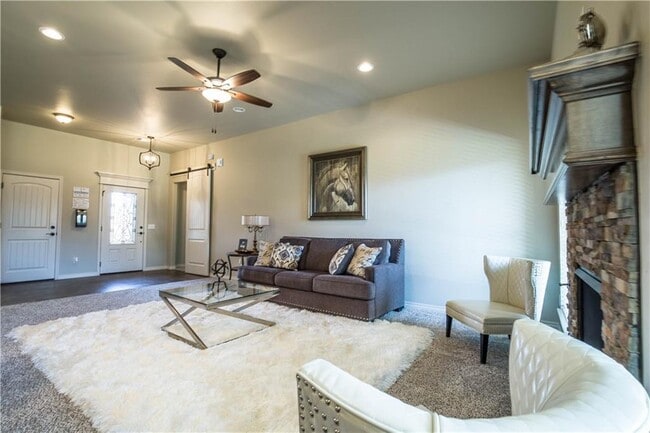 Photo - 8701 SW 66th Pl