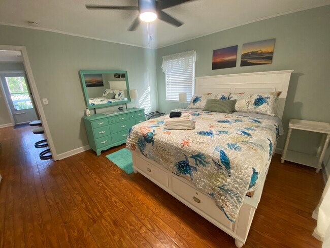 Photo - 1680 Hemingway Dr SW