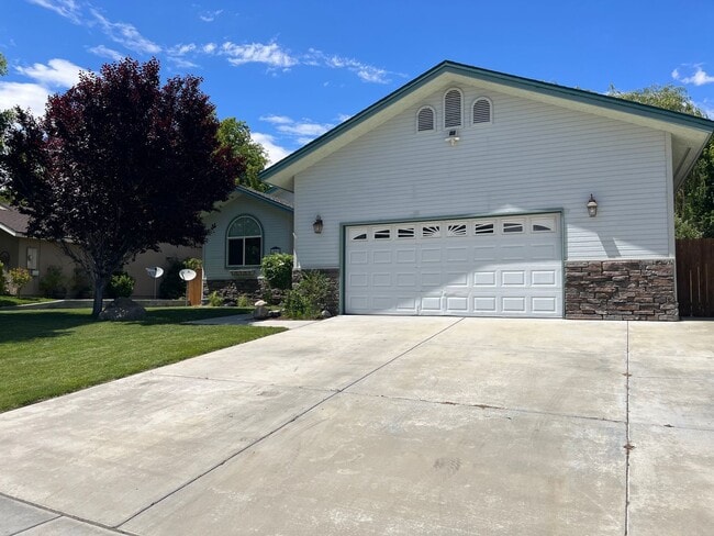 Beautiful Home - Beautiful Home