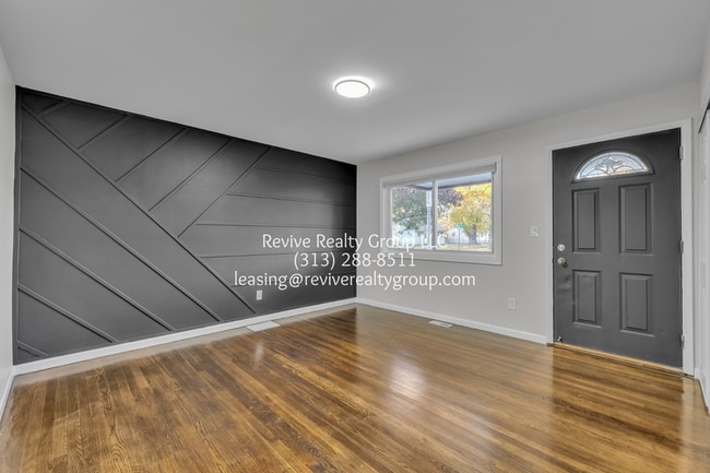 Photo - 1000 Hunter Ave