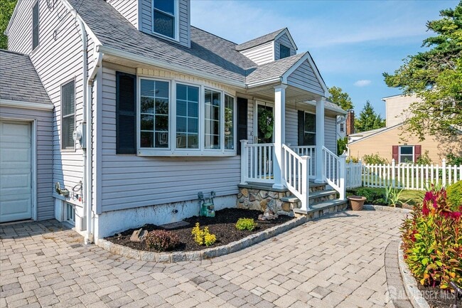 Photo - 6 Robert Cir