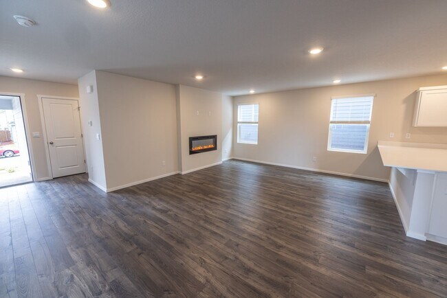 Photo - 3 bedroom home in Ridgefield w/ AC - Built...