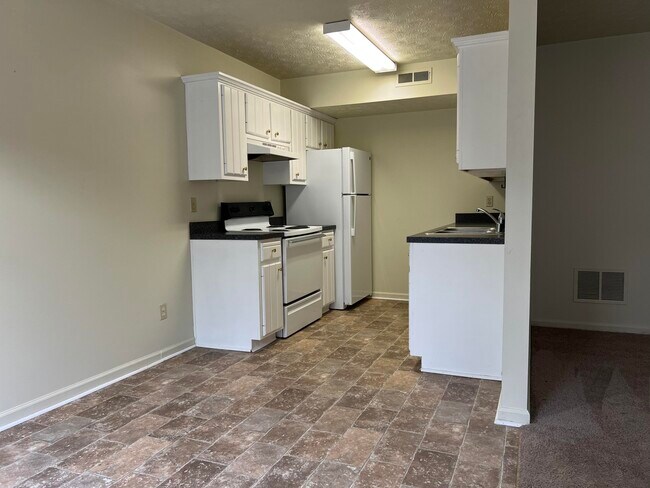 Photo - 322 Beacon Hill Dr