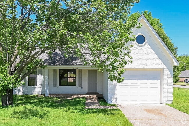 Building Photo - 6801 College Park Cove Rental