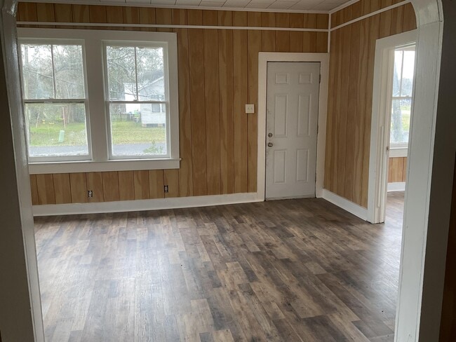 Photo - 4305 Byron Ave