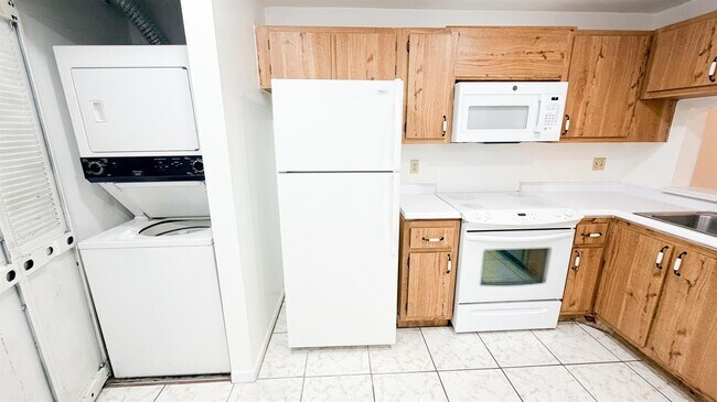 Photo - 6475 W Oakland Park Blvd Unit 104