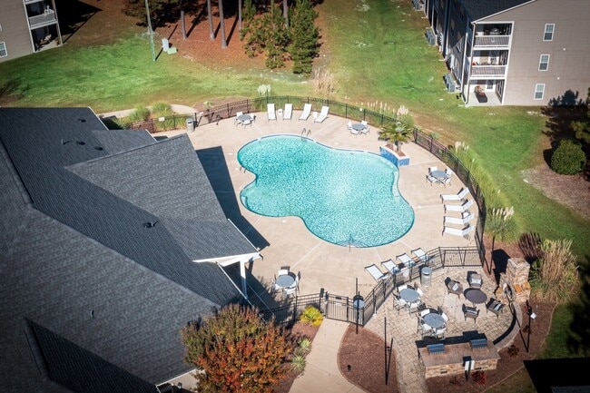 Building Photo - Waterford Apartments