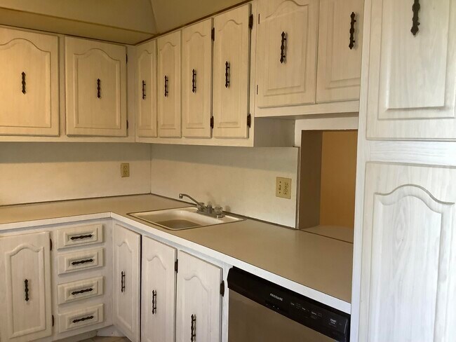 Photo - 230 NE 26th Ave Unidad 1020