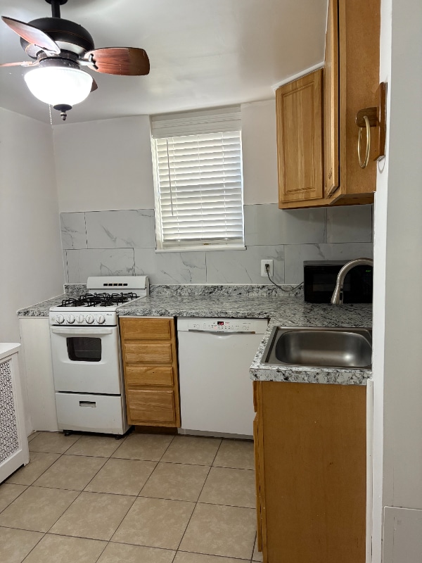 Photo - 701 Academy Rd Unidad BSMT