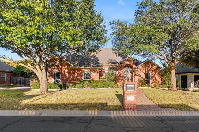 Photo - 1405 Gunnison Dr