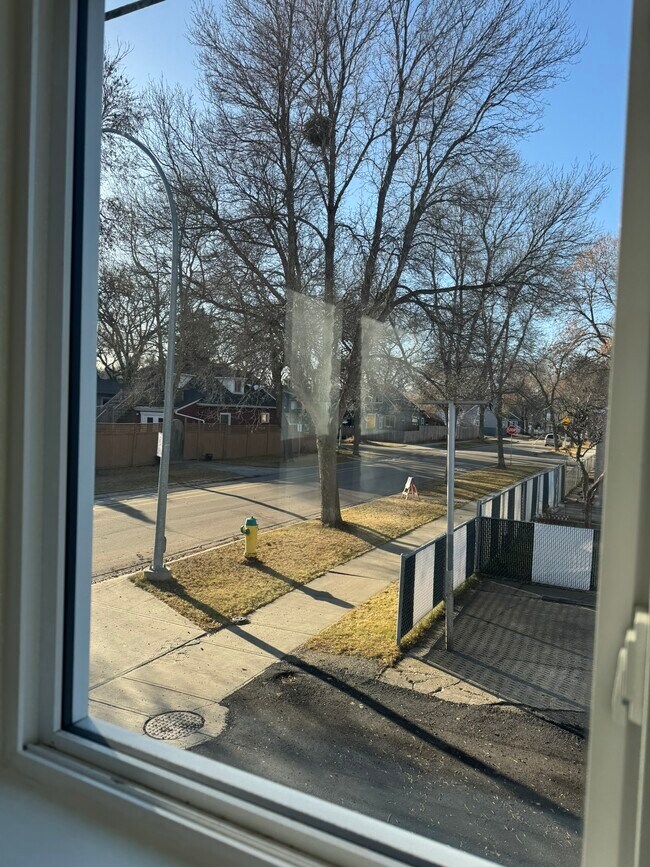 Photo - 8812-8114 114 Ave NW