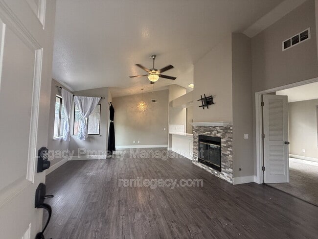 Photo - 7059 Sprig Dr