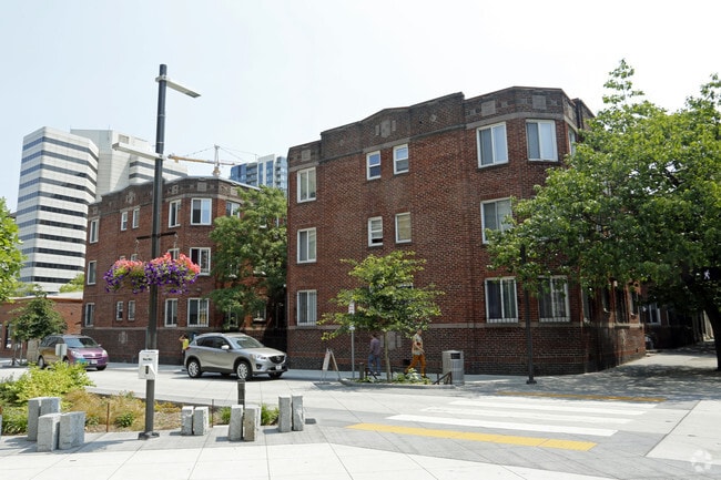 Building Photo - Charlesgate Rental