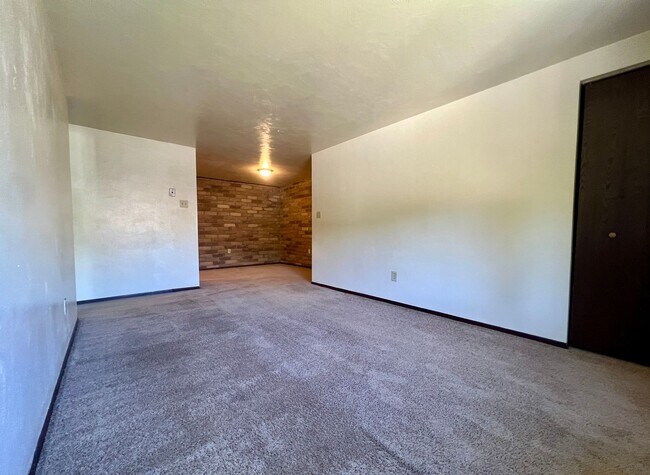 Photo - Amazing One Bedroom on the Second Floor! B... Unit 305