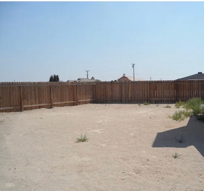 Photo - 10733 Garibaldi Dr