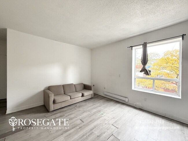 Photo - Spacious 3-Bedroom + Den Apartment in Vibr... Unit 201