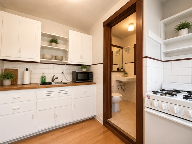 Photo - 1719 Chadbourne Ave Unit #3