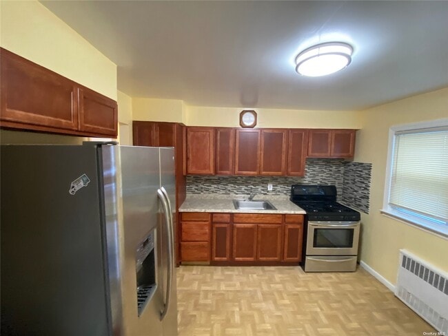 Photo - 450 Beach 68th St