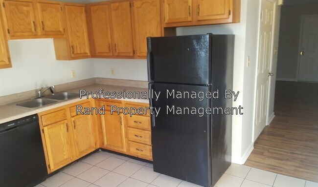 Photo - 411 Sharp Ln NE