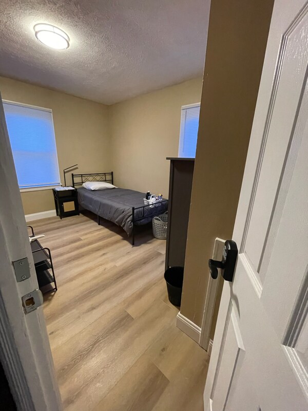 Photo - 4016 E 34th St