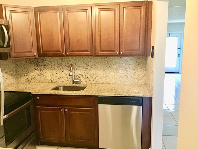 Photo - 135 Fanshaw D Unit 135