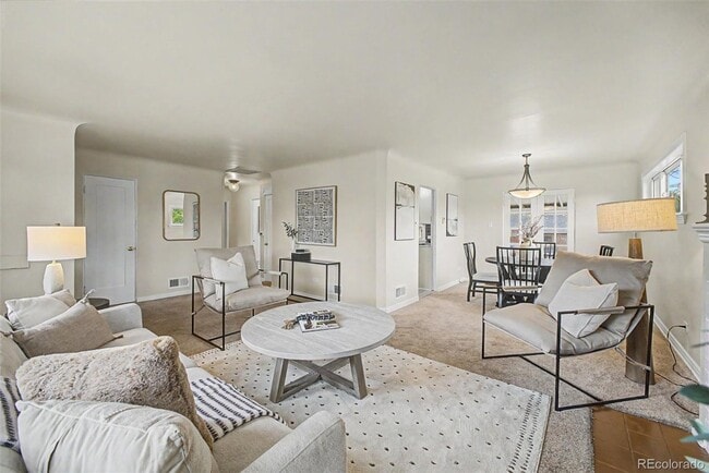 Photo - 3028-3030 N Raleigh St (Duplex) - [OPT 2 6/19/26] Unidad 3030 N Raleigh St