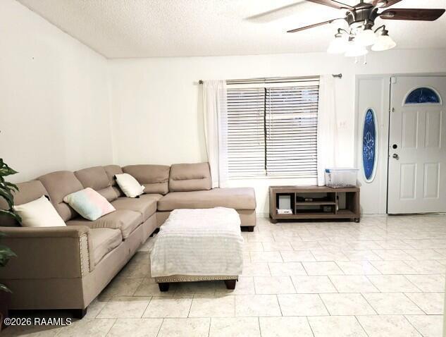 Photo - 104 Chaumont Dr