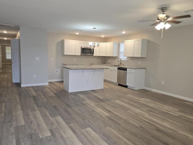 Photo - 4111 W 57th St