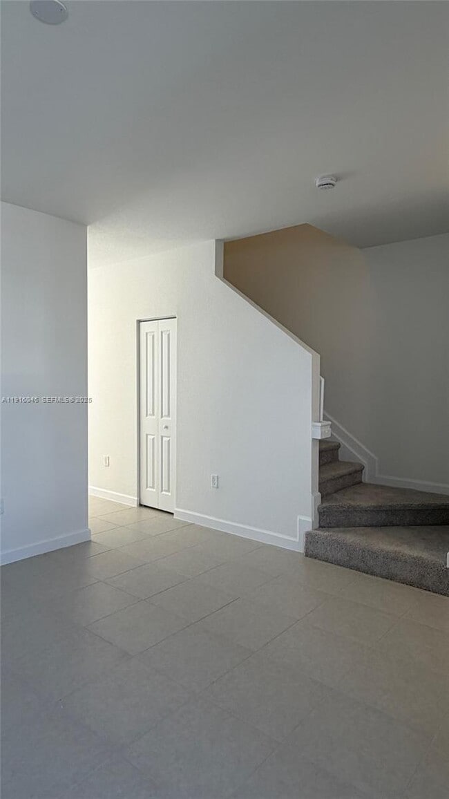 Building Photo - 15616 SW 276th Ter