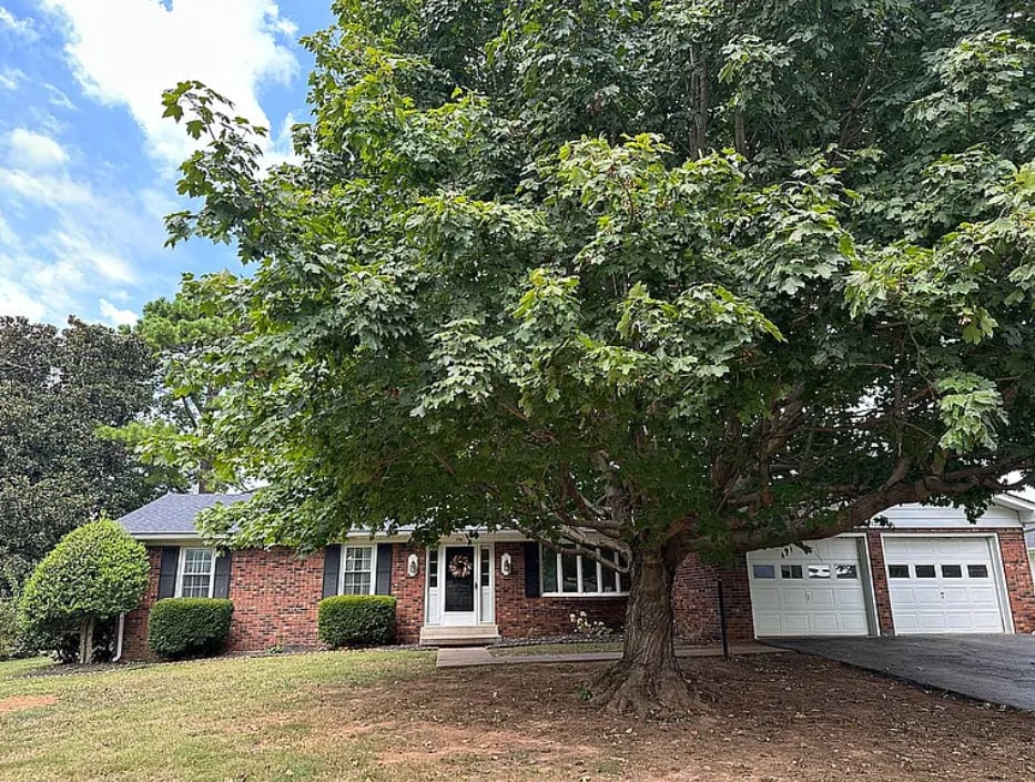 Photo - 1721 Erin Way