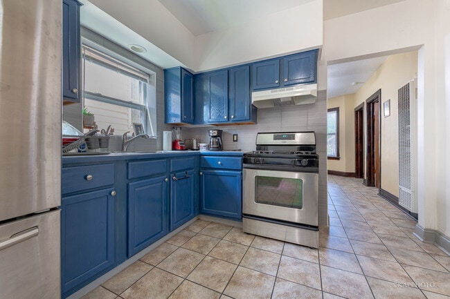 Photo - 5015 S Rockwell St