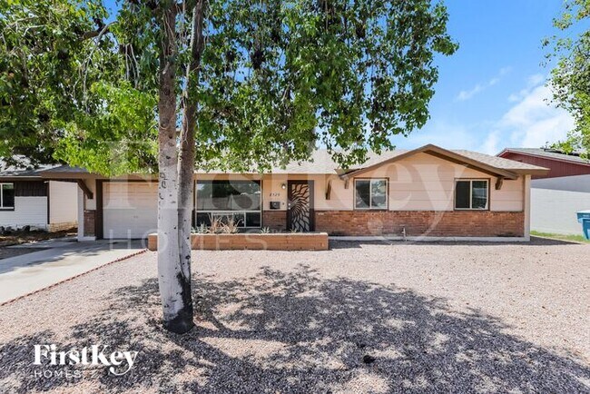Photo - 2529 W Sweetwater Ave Casa