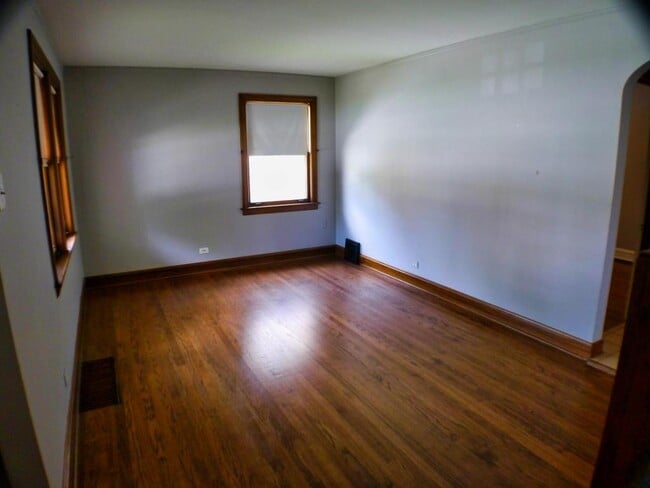 Photo - 9337 S Richmond Ave